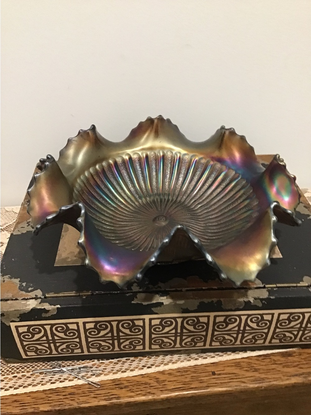 Antique Northwood Amethyst Carnival Glass  Ruffled Bowl. 1910's
